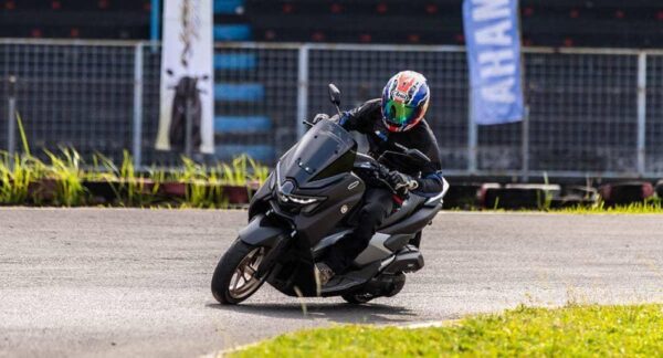 موتور انمکس توربو N MAX TURBO 155نقد و برسی جذاب طرفدار موتور انمکس توربو N MAX TURBO 155نقد و برسی جذاب طرفدار
